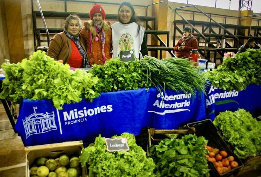 Productoras de Posadas y Gob. Roca presentes en el Cuarto Alimentazo